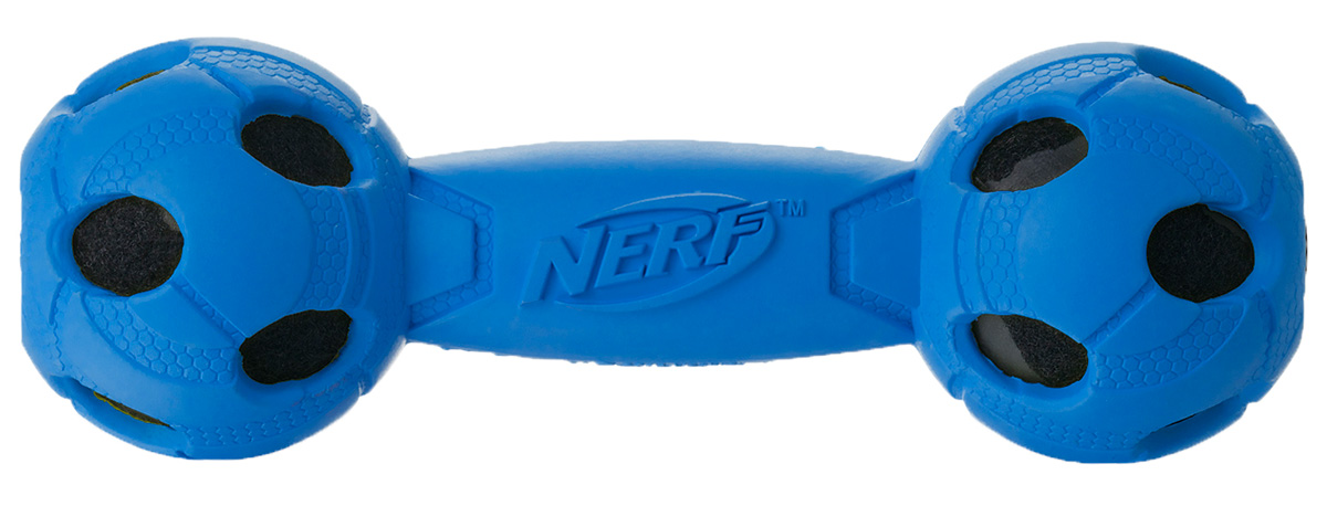 Игрушка для собак Nerf Гантель, с отверстиями, 17,5 см22309 Игрушка для собак Nerf Гантель, с отверстиями, 17,5 см22309Гантель из прочной резины с теннисными мячами внутри! Высококачественные прочные материалы, из которых изготовлена игрушка, обеспечивают долговечность использования! Звук мяча дополнительно увлекает собаку игрой! Яркие привлекательные цвета! Рельефный рисунок! Игрушки Nerf Dog представлены в различных сериях в зависимости от рисунка, фактуры и материала, из которого они изготовлены (резина, ТПР, нейлон, пластик, каучук). Размер: 17,5 см, M.