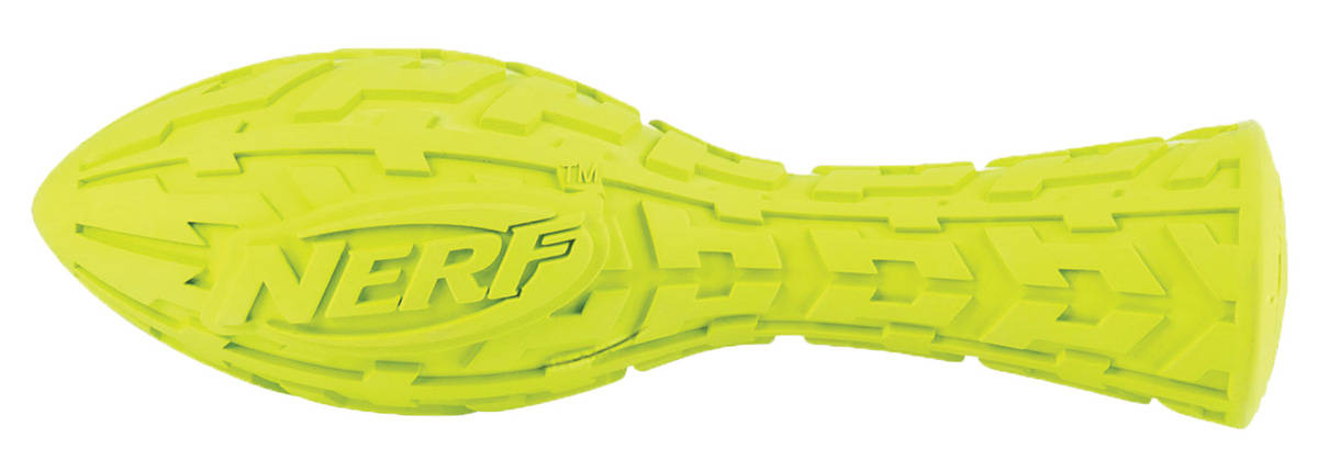 Игрушка для собак Nerf Булава, пищащая, 17,5 см22460 Игрушка для собак Nerf Булава, пищащая, 17,5 см22460Игрушка в форме булавы с уникальным рисунком протектора шины! Изготовлен из сверхпрочной резины, что обеспечивает долговечность использования! Подходит для собак с самой мощной челюстью! С пищалкой! Яркие привлекательные цвета! Игрушки Nerf Dog представлены в различных сериях в зависимости от рисунка, фактуры и материала, из которого они изготовлены (резина, ТПР, нейлон, пластик, каучук). Оптимальна как для игры с вашим питомцем, так и для отработки команды Апорт Размер: 17,5 см, M.