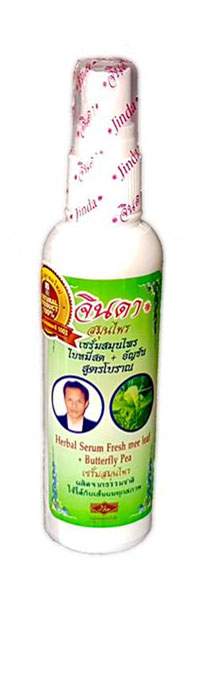 Jinda Herbal Serum - Травяная Сыворотка от выпадения волос Джинда, 120 мл5636713-120 Jinda Herbal Serum - Травяная Сыворотка от выпадения волос Джинда, 120 мл5636713-120Традиционная формула сыворотки Джинда Баймисот разработана для профилактики выпадения волос, лечения периодических проявлений перхоти в неинтенсивной форме, для стимулирования роста волос и увеличения густоты волос. Несмотря на темный цвет, не красит и может применяться на светлые волосы. Не содержит химических добавок и красителей.