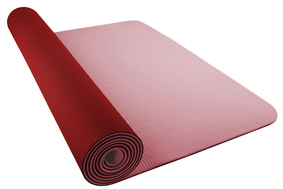 Коврик для йоги Nike Yoga Mat 5mm, цвет: бордовый, коралловыйN.YE.31.627.OS Коврик для йоги Nike Yoga Mat 5mm, цвет: бордовый, коралловыйN.YE.31.627.OSПрактичный коврик Nike Yoga Mat 5mm отлично подходит для занятий йогой или фитнесом. Изделие выполнено из термопластичного эластомера и материала ЭВА с добавлением полиэстера. Текстура нижнего слоя предотвращает скольжение. Изделие легко скручивается и сохраняет плоскую форму после раскручивания. Толщина коврика обеспечивает комфорт во время тренировок на твердом полу. Шнурок для переноски обеспечивает комфортнуютранспортировку. Размер коврика: 62 х 175 см. Толщина коврика: 5 мм.
