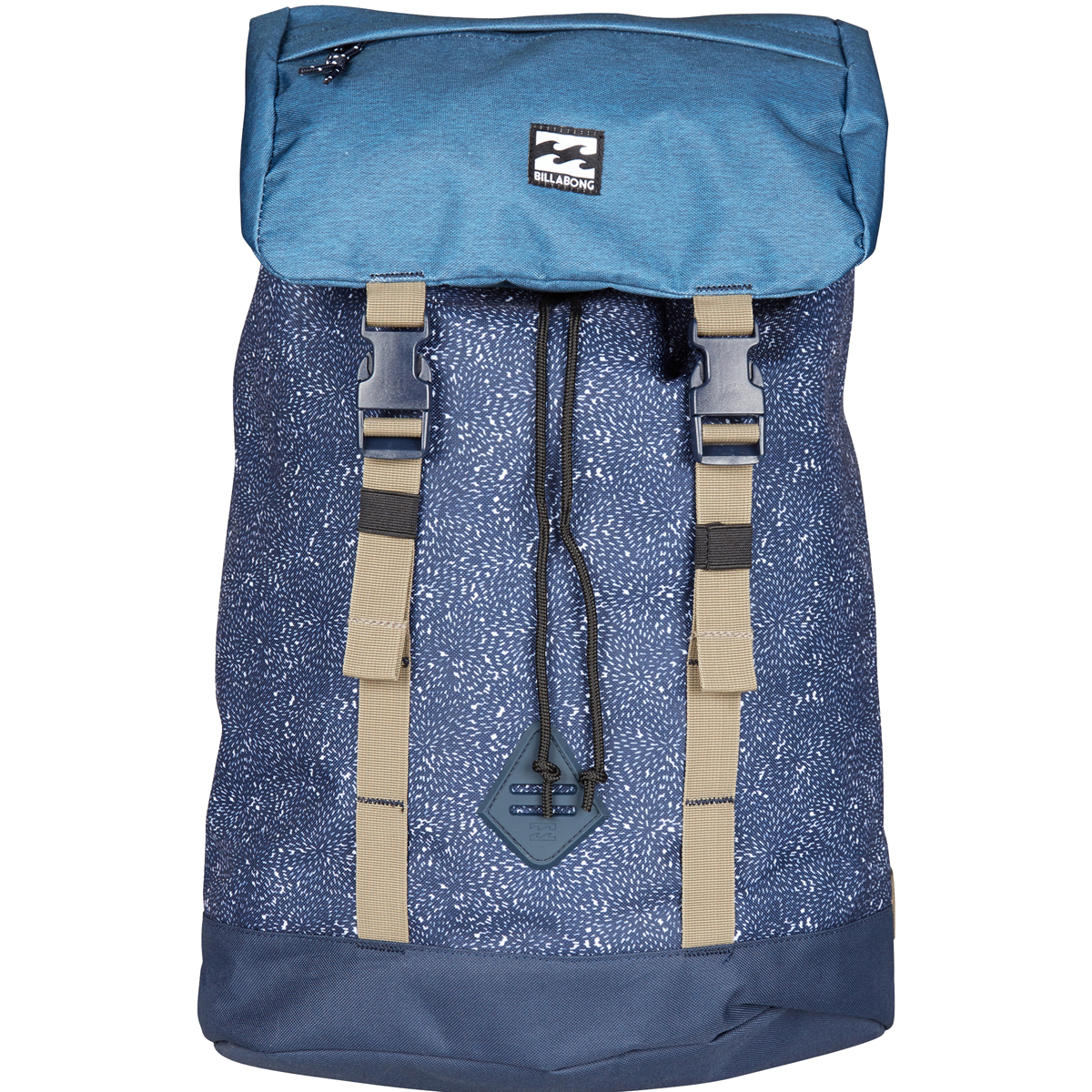 Рюкзак городской Billabong Track Pack, цвет: синий. 36078693686463607869368646 Рюкзак городской Billabong Track Pack, цвет: синий. 36078693686463607869368646Рюкзак Billabong Track идеально подходит для импровизированного путешествия или ежедневных перемещений. Практичный внешний вид и функциональность - его главные достоинства, но не думайте, что ничего другого нет. Карман в клапане, быстрый доступ к отделению для ноутбука, регулируемые лямки и вместительное основное отделение - он объемный, но аккуратный и красивый. Идеальный вариант для города.