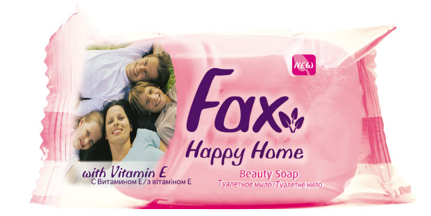 Fax Happyhome Мыло розовое 90г80019862 Fax Happyhome Мыло розовое 90г80019862Это линия экономичных средств для гигиены рук и тела. Многообразие ароматов и свойств туалетного мыла Fax позволяют всей семье наслаждаться ощущениями чистоты и свежести. Все продукты серии туалетного мыла Fax Family содержат в составе витамин E, ухаживающий за кожей, а также экстракты ягод и цветов, придающих продукту приятные ароматы. Душистый аромат спелой клубники - настоящая ароматерапия для вашей кожи. Это мыло обязательно заставит вспомнить лето.
