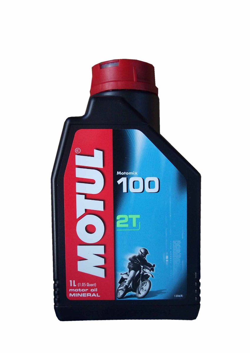 Масло моторное Motul 100 2T, синтетическое, 1 л104024 Масло моторное Motul 100 2T, синтетическое, 1 л104024Моторное масло для 2-х тактных мотоциклов и мопедов. Применяется в предварительно подготовленной смеси или системах автоматической подачи масла в топливо. Смешивается со всеми видами бензина. Совместимо с системами нейтрализации отработавших газов.