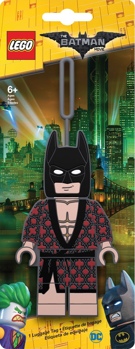 Бирка для багажа LEGO Batman Movie Kimono Batman. 5172851728 Бирка для багажа LEGO Batman Movie Kimono Batman. 5172851728Силиконовая бирка надежно крепится к багажу с помощью петли. Яркий и неповторимый дизайн сразу же привлечет внимание, и вы легко отыщите свой чемодан на транспортной ленте. Запишите свои контактные данные на обратной стороне бирки и можете не бояться, что ваш чемодан потеряется, ведь теперь работники аэропорта точно будут знать его хозяина.