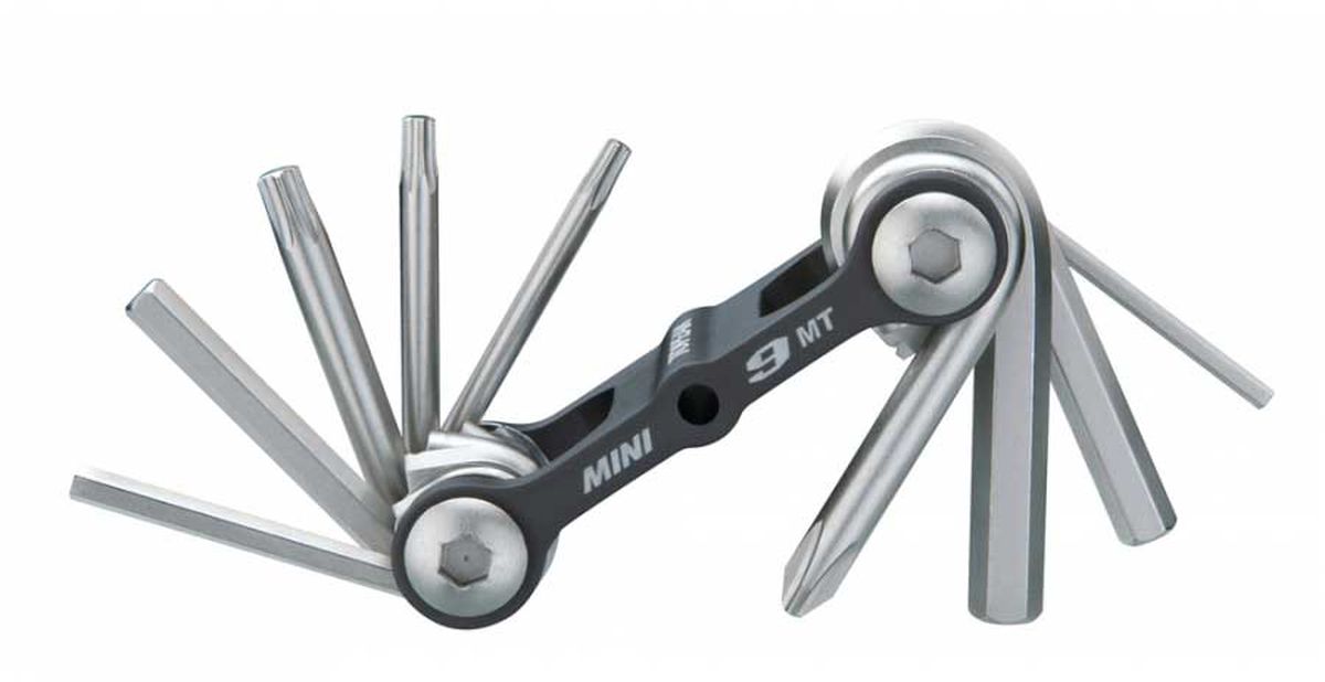 Мультитул TOPEAK Mini 9 MT, с чехлом, 9 функцийTT2545 Мультитул TOPEAK Mini 9 MT, с чехлом, 9 функцийTT2545Версия ключа Mini 9 для горных велосипедов. Легкий фрезерованный алюминиевый корпус и 9 инструментов из закаленной стали. Шестигранники на 2/3/4/5/6 мм, три TORX ключа T10/T15/T25 и крестовая отвертка Phillips. В комплекте неопреновый чехол. Размер: 6,6 x 3,3 x 2,1 см. Вес: 92 г.