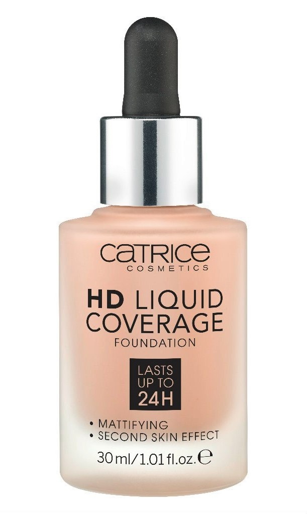 Catrice Основа тональная HD Liquid Coverage Foundation 040 Warm Beige 30 мл59831 Catrice Основа тональная HD Liquid Coverage Foundation 040 Warm Beige 30 мл59831Новая тональная основа HD Liquid Coverage Foundation идеально выравнивает тон кожи и скрывает мелкие несовершенства, оставаясь при этом практически невидимой на лице даже под прицелом камеры высокого разрешения. Основа обладает ультра-легкой флюидной текстурой, которую очень легко наносить с помощью удобного аппликатора-пипетки, и высокой стойкостью – безупречный результат гарантирован минимум на сутки. Цветовая гамма линейки без труда позволит подобрать свой идеальный вариант – новинка представлена в четырех различных оттенках.