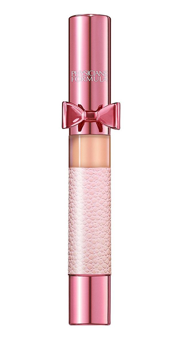 Physicians Formula Консилер с кистью Nude Wear Touch of Glow concealer тон сияющий нюд 4 г6264E Physicians Formula Консилер с кистью Nude Wear Touch of Glow concealer тон сияющий нюд 4 г6264EСовершенный вид без эффекта маски Мерцающие частицы добавляют сияния с каждым прикосновением. Одним прикосновением темные круги, мелкие морщинки, следы усталости стираются с лица и вы выглядите свежей и отдохнувшей. Возвращает естественное природное сияние кожи! Сияющий финиш! Невесомая и ультра-увлажняющая кремовая текстура с легкостью распределяется на коже, скрывая любые несовершенства и придавая лицу сияющий, естественный и совершенный вид. Естественное природное свечение Консилер Nude Wear Concealer содержит 100% естественные сияющие частицы, которые совершенно прозрачны. Действительно невидимый макияж позволяет коже светиться изнутри. Легкое нанесение Простой в применении аппликатор с кистью равномерно распределяет средство, создавая эффект красивой естественной кожи. Применяют как консилер , хайлайтер, средство для поправления макияжа