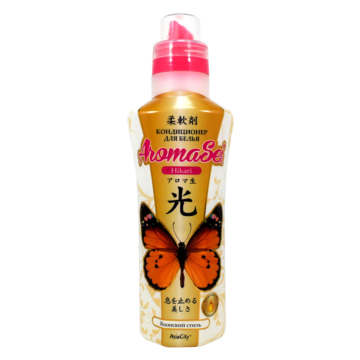 Кондиционер для белья AROMASEI Hikari, 720 мл717482 Кондиционер для белья AROMASEI Hikari, 720 мл717482Высококонцентрированное средство для смягчения одежды из хлопка, шерсти, синтетических тканей, обладает антистатическим эффектом и полностью смывается с одежды. Расправляет волокна ткани, уменьшая количество складок на одежде. Яркая парфюмерная композиция придаст Вашим вещам приятный и легкий аромат, благодаря 5 видам масел. Гераниевое масло сохраняет легкую фруктовую основу запаха; масло бергамота добавляет цитрусовые нотки в парфюмерную композицию, санталовое масло обладает глубоким экзотическим ароматом, масло пачули имеет восточный, сладкий аромат, а жасминовое масло обладает нежным цветочным запахом, великолепно сочетаясь с другими маслами и связывая все в единый ансамбль. Способ применения: Количество белья Количество средства 5 кг 1 колпачок 2,5 кг 1/2 колпачка 1 кг 1/5 колпачка Способ хранения: хранить в недоступном для детей, темном сухом месте, избегая воздействия прямых солнечных лучей на упаковку.