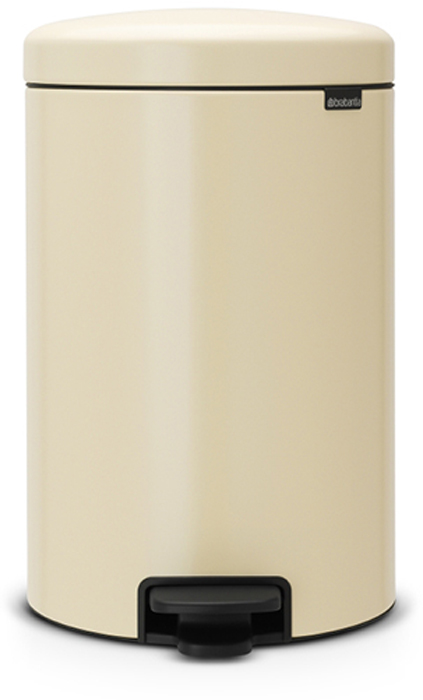 Мусорный бак с педалью Brabantia NewIcon, 20 л. 113901113901 Мусорный бак с педалью Brabantia NewIcon, 20 л. 113901113901Этот 20-литровый бак с педалью – отличное решение для кухни или гостиной: большое загрузочное отверстие позволяет аккуратно собирать мусор, не просыпая на пол. Бесшумный – плавное закрывание крышки и необыкновенно мягкий ход педали. Не пропускает запах – плотно прилегающая крышка. Устойчивый – специальное устройство, предотвращающее опрокидывание бака. Не повреждает пол – нескользящее основание. Удобная очистка –съемное внутреннее пластиковое ведро. Бак удобно перемещать – специальная ручка в блоке крепления крышки. Всегда опрятный вид – в комплекте идеально подходящие по размеру мешки для мусора PerfectFit (размер D). Сертификат соответствия концепции регенерации Cradle to Cradle. Изготовлен на 40% из переработанных материалов, подлежит вторичной переработке вместе с упаковкойна 98%. 10 лет гарантии. Brabantia c заботой о вашем доме и планете. Добрые дела сегодня – залог счастливого завтра. Мусорные баки с педалью newIcon не только...