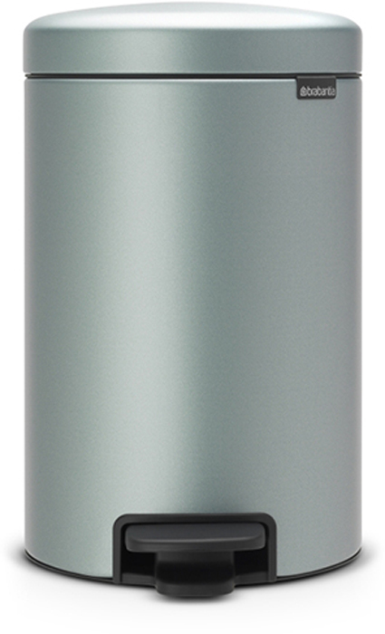 Мусорный бак с педалью Brabantia NewIcon, 12 л. 113765113765 Мусорный бак с педалью Brabantia NewIcon, 12 л. 113765113765Этот 12-литровый бак с педалью достаточно вместителен и при этом достаточно компактен для размещения под рабочим столом – отличное решение для кухни или гостиной. Бесшумный – плавное закрывание крышки и необыкновенно мягкий ход педали. Не пропускает запах – плотно прилегающая крышка. Устойчивый – специальное устройство, предотвращающее опрокидывание бака. Не повреждает пол – нескользящее основание. Удобная очистка –съемное внутреннее пластиковое ведро. Бак удобно перемещать – специальная ручка в блоке крепления крышки. Всегда опрятный вид – в комплекте идеально подходящие по размеру мешки для мусора PerfectFit (размер C). Сертификат соответствия концепции регенерации Cradle to Cradle. Изготовлен на 40% из переработанных материалов, подлежит вторичной переработке вместе с упаковкойна 98%. 10 лет гарантии. Brabantia c заботой о вашем доме и планете. Добрые дела сегодня – залог счастливого завтра. Мусорные баки с педалью newIcon не только...