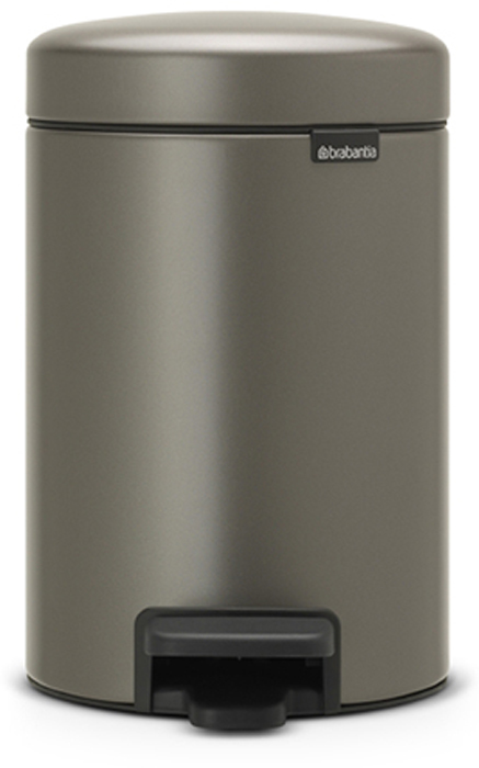 Мусорный бак с педалью Brabantia NewIcon, 3 л. 113246113246 Мусорный бак с педалью Brabantia NewIcon, 3 л. 113246113246Этот небольшой изящный бак на 3 литра гарантирует большое преображение вашего самого маленького помещения в доме! Бесшумный – плавное закрывание крышки и необыкновенно мягкий ход педали. Не пропускает запах – плотно прилегающая крышка. Устойчивый – специальное устройство, предотвращающее опрокидывание бака. Не повреждает пол – нескользящее основание. Удобная очистка –съемное внутреннее пластиковое ведро. Всегда опрятный вид – в комплекте идеально подходящиепо размеру мешки для мусора PerfectFit (размер A). Изготовлен на 40% из переработанных материалов, подлежит вторичной переработке вместе с упаковкой на 98%. 10 лет гарантии. Сертификат соответствия концепции регенерации Cradle to Cradle. Brabantia c заботой о вашем доме и планете. Добрые дела сегодня – залог счастливого завтра. Мусорные баки с педалью newIcon не только безупречно красивы, они еще и надежные работники! Покупая этот бак, вы вносите вклад в крупнейший проект по очистке мирового...