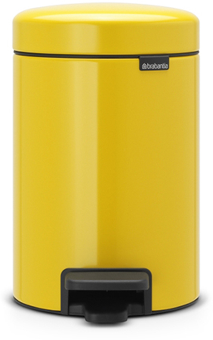 Мусорный бак с педалью Brabantia NewIcon, 3 л. 113123113123 Мусорный бак с педалью Brabantia NewIcon, 3 л. 113123113123Этот небольшой изящный бак на 3 литра гарантирует большое преображение вашего самого маленького помещения в доме! Бесшумный – плавное закрывание крышки и необыкновенно мягкий ход педали. Не пропускает запах – плотно прилегающая крышка. Устойчивый – специальное устройство, предотвращающее опрокидывание бака. Не повреждает пол – нескользящее основание. Удобная очистка –съемное внутреннее пластиковое ведро. Всегда опрятный вид – в комплекте идеально подходящиепо размеру мешки для мусора PerfectFit (размер A). Изготовлен на 40% из переработанных материалов, подлежит вторичной переработке вместе с упаковкой на 98%. 10 лет гарантии. Сертификат соответствия концепции регенерации Cradle to Cradle. Brabantia c заботой о вашем доме и планете. Добрые дела сегодня – залог счастливого завтра. Мусорные баки с педалью newIcon не только безупречно красивы, они еще и надежные работники! Покупая этот бак, вы вносите вклад в крупнейший проект по очистке мирового...