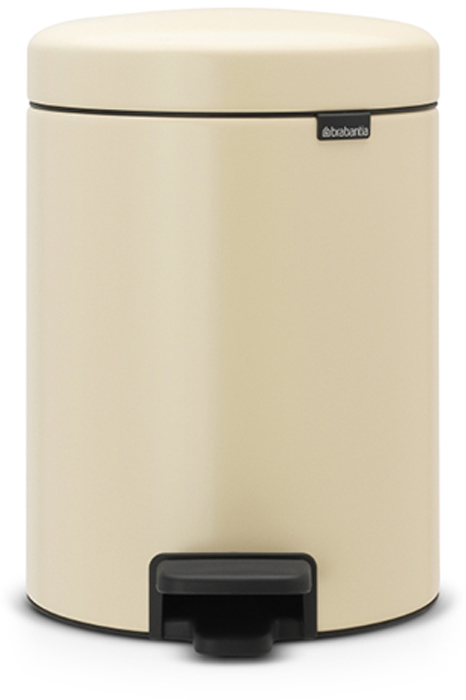 Мусорный бак с педалью Brabantia NewIcon, 5 л. 112423112423 Мусорный бак с педалью Brabantia NewIcon, 5 л. 112423112423Этот 5-литровый бак с педалью идеально подходит для ванной, туалета или детской комнаты. Бесшумный – плавное закрывание крышки и необыкновенно мягкий ход педали. Не пропускает запах – плотно прилегающая крышка. Устойчивый – специальное устройство, предотвращающее опрокидывание бака. Не повреждает пол – нескользящее основание. Удобная очистка – съемное внутреннее пластиковое ведро. Всегда опрятный вид – в комплекте идеально подходящие по размеру мешки для мусора PerfectFit (размер В). Сертификат соответствия концепции регенерации Cradle to Cradle. Изготовлен на 40% из переработанных материалов, подлежит вторичной переработке вместе с упаковкойна 98%. 10 лет гарантии. Brabantia c заботой о вашем доме и планете. Добрые дела сегодня – залог счастливого завтра. Мусорные баки с педалью newIcon не только безупречно красивы, они еще и надежные работники! Покупая этот бак, вы вносите вклад в крупнейший проект по очистке мирового океана от пластикового...