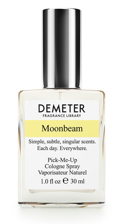 Demeter Fragrance Library Духи-спрей Лунная дорожка (Moonbeam), 30 млDM26337 Demeter Fragrance Library Духи-спрей Лунная дорожка (Moonbeam), 30 млDM26337Признаемся, нам очень сложно описать этот аромат. Чем пахнет ночь, лунный свет и небольшое озеро, окруженное лесами? Мы решили назвать аромат «Лунная дорожка», потому что там есть всё это, а ещё ландыши, жасмины и нотки ценных пород деревьев. Как вам? Для полноты ощущений рекомендуем слетать на Луну, но лишь для того, чтобы убедиться, что «Moonbeam» от Demeter лучше. Способ применения: Нанести на сухую, чистую кожу. На точки пульса, волосы, одежду.