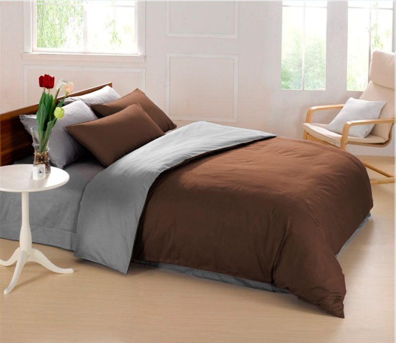 Постельное белье Sleep iX Perfection, евро, цвет: темно-коричневый, серыйpva215409 Постельное белье Sleep iX Perfection, евро, цвет: темно-коричневый, серыйpva215409Известно, что цвет напрямую воздействует на психологическое и физическое состояние человека. Специально для наших покупателей мы внесли описание воздействия каждого цвета в комплекты постельного белья Perfection. Коричневый - спокойный и сдержанный цвет. Вызывает ощущение тепла, способствует созданию спокойного мягкого настроения. Это цвет надежности, прочности, здравого смысла. Серый – нейтральный цвет. Расслабляет, помогает успокоиться и способствует здоровому сну. Усиливает воздействие соседствующих цветов. Производитель: Sleep iX Материал: Микрофреш (100 г/м2) Состав материала: 100% микрофибра Размер: Двуспальное (евро) Размер пододеяльника: 200х220 см Тип застежки на пододеяльнике: Молния (100 см) Размер простыни: 220х240 (обычная) Размер наволочек: 50х70 и 70х70 (по 2 шт) Тип застежки на наволочках: Клапан (20 см) Упаковка комплекта: Подарочная Коробка Cтрана производства: Китай Расположение цветов на...