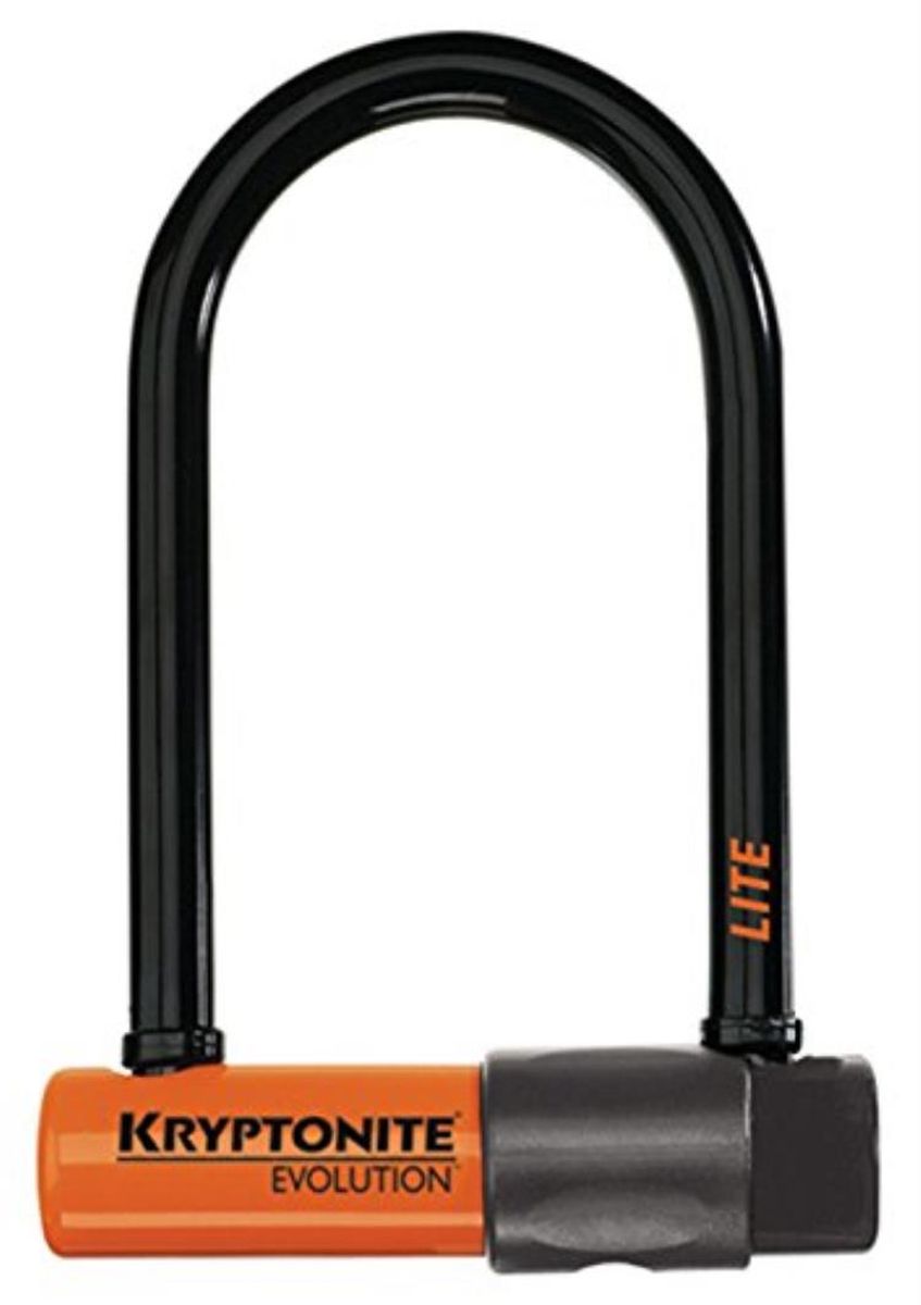 Замок велосипедный Kryptonite U-locks Evolution LITE Mini-6, оранжевый0720018001447 Замок велосипедный Kryptonite U-locks Evolution LITE Mini-6, оранжевый0720018001447U-образный велозамок Kryptonite Evolution LITE Mini-6 — облегченная версия модели Mini-5. Отличная степень защиты 7 из 10 возможных. Виниловое покрытие против царапин и три ключа в комплекте. Замок Kryptonite Evolution LITE Mini-6 также имеет пыльник для защиты от пыли и грязи. - 11 мм закаленная стальная скоба - 3 ключа, включая 1 с подсветкой - Программа Key Safe (возможность заказа нового ключа) - Защита от пыли и влаги - Защита от стука и шума - Silver Sold Secure (классификация надежности замков в Европе) - Уровень защиты 7 из 10 Диаметр дуги замка: 11 мм Размеры замка: 7 х 15.2 см Вес модели: 0,74 кг.
