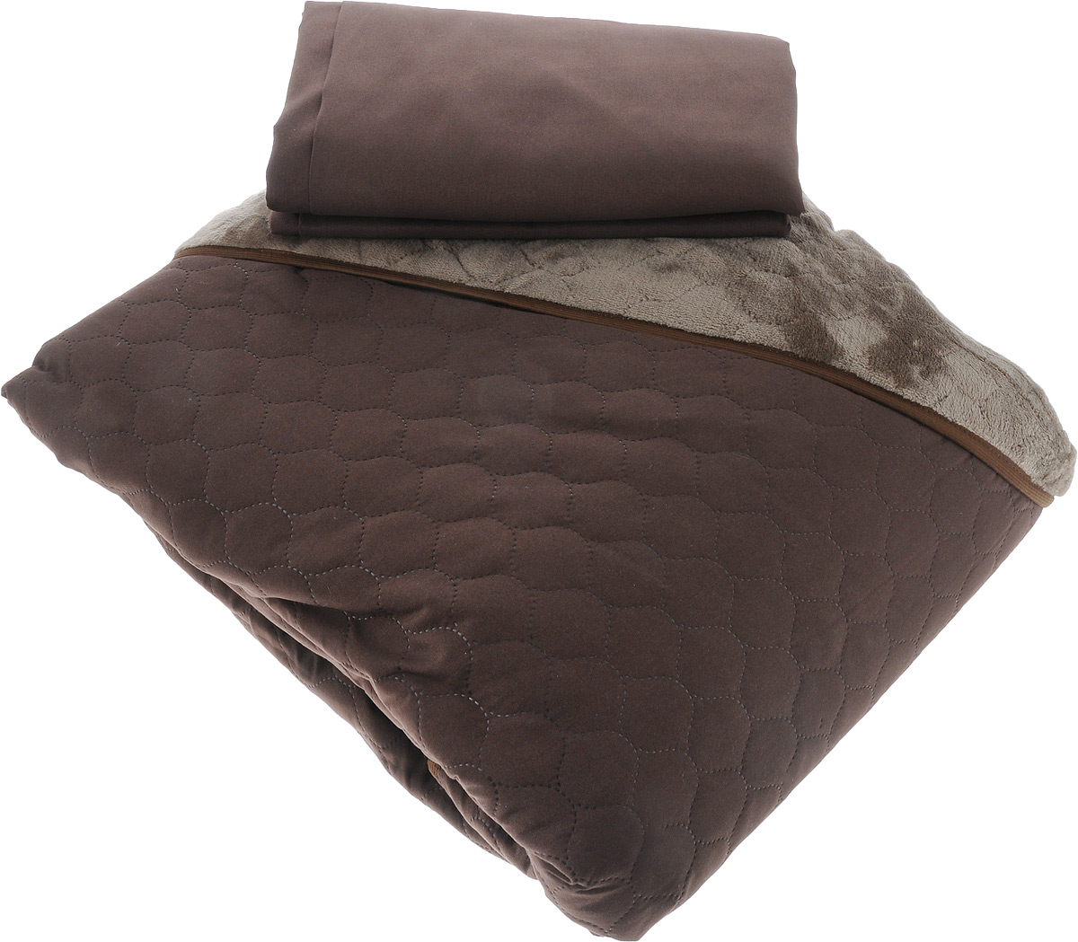 Комплект для спальни Sleep iX Multi Set: покрывало 220 х 240 см, простыня 230 х 240 см, 2 наволочки 50х70 см, цвет: темно-коричневый, серыйpva221575 Комплект для спальни Sleep iX Multi Set: покрывало 220 х 240 см, простыня 230 х 240 см, 2 наволочки 50х70 см, цвет: темно-коричневый, серыйpva221575Комплект для спальни Sleep iX Multi Set состоит из покрывала, простыни и 2 наволочек. Верх многофункционального одеяла-покрывала выполнен из мягкой высокотехнологичной ткани, которая хорошо сохраняет тепло, устойчива к стирке и износу, а низ выполнен из нежного искусственного меха. Такой мех не требует специального ухода, он легко чистится и долгое время сохраняет мягкость и внешний вид. Наволочки и простыня выполнены из микрофибры. Комплект для спальни Sleep iX Multi Set - отличный способ придать спальне уют и привнести в интерьер что-то новое. Размер покрывала: 220 х 240 см. Размер наволочки: 50 х 70 см. Размер простыни: 230 х 240 см. Комплект упакован в сумку-чехол на застежке-молнии.