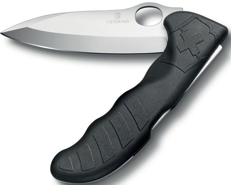 Нож туристический Victorinox Hunter Pro, цвет: черный, длина лезвия 13 см0.9410.3 Нож туристический Victorinox Hunter Pro, цвет: черный, длина лезвия 13 см0.9410.3Туристический нож Victorinox Hunter Pro создан буквально с нуля, как специальный нож для туристов. Благодаря эргономичной форме этот нож очень прочно удерживается в руке. Матовое лезвие не блестит на солнце. Изделия поставляются в специально подобранном чехле. Толщина обуха 2,9 мм. Все ножи Victorinox с высоким содержанием углерода, из нержавеющей стали первого сорта, х50CrMo. Твердость (HRc) 55-56 отлично держит заточку. В комплекте нейлоновый чехол.