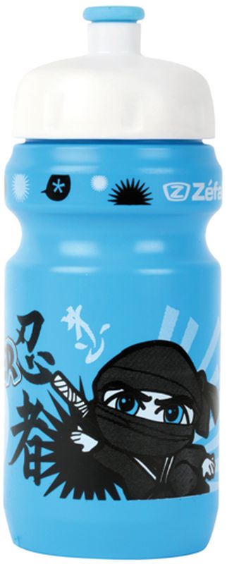 Фляга велсипедная Zefal Little Z - Ninja Boy, детская, цвет: синий, 350 мл162H Фляга велсипедная Zefal Little Z - Ninja Boy, детская, цвет: синий, 350 мл162HЯркая фляга для самых маленьких: дизайн отлично будет сочетаться с детским велосипедом. Фляги Little Z производятся из полипропилена пониженной плотности, что делает стенки фляги более мягкими и удобными для детских рук. В комплект входит универсальное крепление, позволяющее установить фляги даже на самые маленькие велосипеды. Все фляги производятся из пищевого полипропилена, который не содержит BPA, не имеет запаха, не влияет на вкус напитка и на 100% безопасен для детей. ZEFAL – старейший французский производитель велосипедных аксессуаров премиального качества, основанный в 1880 году, является номером один на французском рынке велосипедных аксессуаров. • Объём фляги 350 мл. • Вес фляги 51 г. • Высота фляги 158 мм. • Универсальное крепление в комплекте