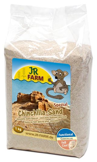 Песок для шиншилл JR Farm, 1 кг25616 Песок для шиншилл JR Farm, 1 кг25616Песок для шиншилл JR Farm. Из сепиолита, содержащего глину, который, в отличие от обычного песка, не содержит кварц, и поэтому отлично удаляет жир и другие примеси из меха шиншиллы. Песчинки имеют округлую форму, без острых краёв, благодаря этому мех не будет тускнеть и ломаться. Состав: песок, без искусственных красителей и консервантов. Товар сертифицирован.