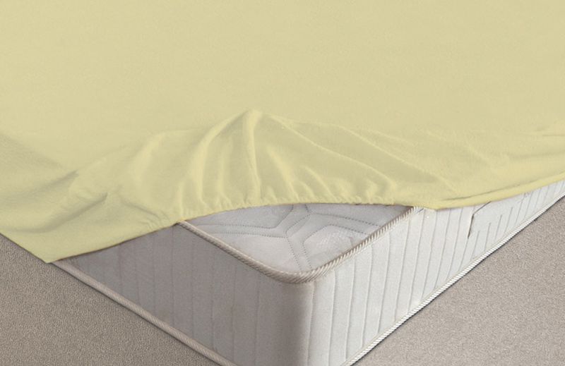Простыня на резинке Ecotex, махровая, цвет: желтый, 140 х 200 смПРМ14 желтый Простыня на резинке Ecotex, махровая, цвет: желтый, 140 х 200 смПРМ14 желтыйМахровые простыни на резинке сшиты из высококачественного махрового полотна, окрашены стойкими экологически безопасными красителями. Они уже успели завоевать признание потребителей благодаря своим практичным характеристикам. Имеют резинку по всему периметру, что даёт возможность надежно зафиксировать простыню на матрасе, тем самым создавая здоровый и комфортный сон. Натяжные махровые простыни довольно практичны, т.к. махровое полотно долговечно. Выолнены из 100% хлопка и не содержат синтетических добавок.