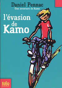 Levasion de Kamo - Daniel Pennac12296407Pourquoi la mere de Kamo Ia-t-elle soudain abandonne? Pourquoi Kamo, qui ne craint rien ni personne, a-t-il tout a coup peur dune simple bicyclette? Et dailleurs, qui est vraiment Kamo? Dou vient ce nom etrange? Qui  a porte avant lui? Toutes ces questions semblent navoir aucun rapport entre elles... Pourtant, si Ion ne peut  repondre, Kamo mourra! : 12.5  x 17,5 .