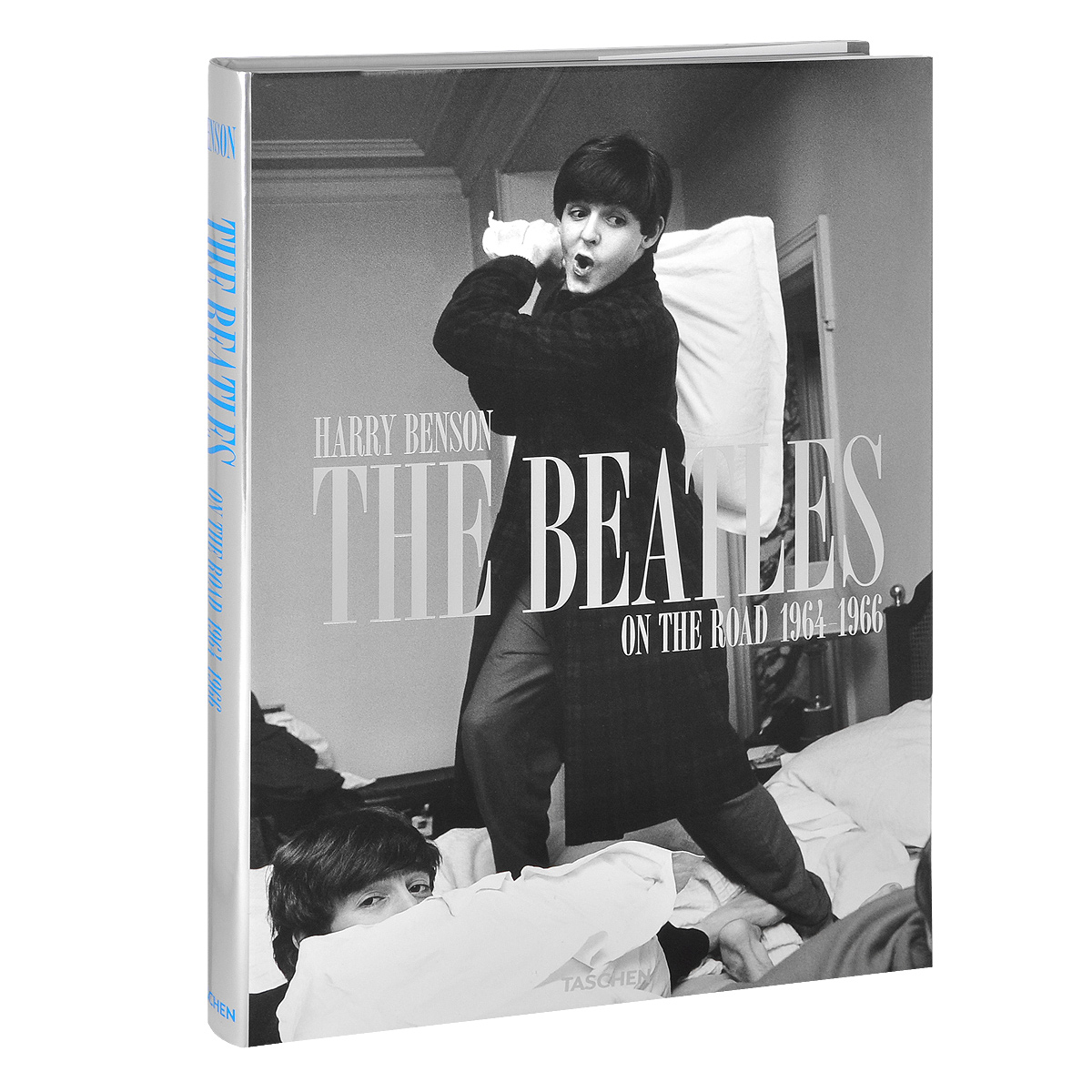 Обложка книги The Beatles: On the Road 1964-1966 Обложка книги The Beatles: On the Road 1964-1966