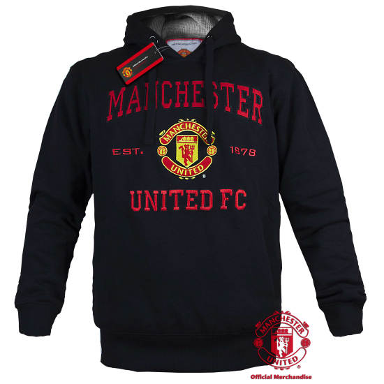 Толстовка мужская. FC Manchester United. 142100142100 Толстовка мужская. FC Manchester United. 142100142100Теплая толстовка FC Manchester United (ФК Манчестер Юнайтед) изготовленная из высококачественного хлопкового материала, необычайно мягкая и приятная на ощупь, не сковывает движения, обеспечивая наибольший комфорт. Толстовка с капюшоном на кулиске, на груди она оформлена вышивкой в виде эмблемы футбольного клуба Манчестер Юнайтед и года его основания. Толстовка имеет широкую мягкую резинку по низу, что предотвращает проникновение холодного воздуха, и длинные рукава с широкими эластичными манжетами, не стягивающими запястья. Эта модная и в тоже время комфортная толстовка отличный вариант как для активного отдыха, так и для занятий спортом!