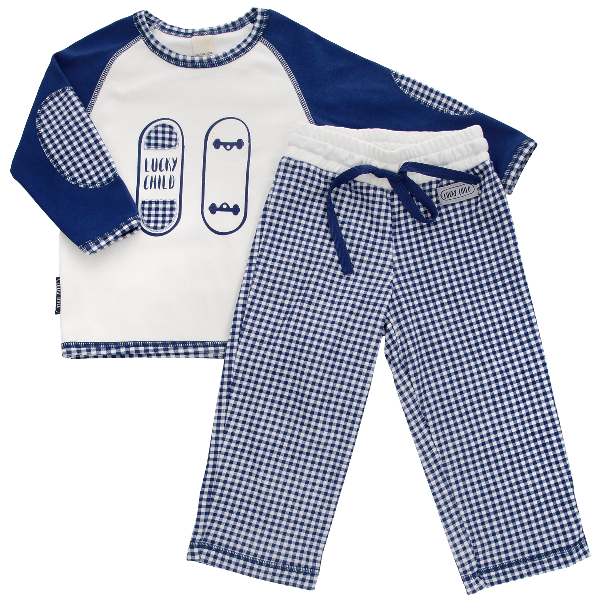Пижама13-401 Пижама13-401Очаровательная пижама для мальчика Lucky Child, состоящая из футболки с длинным рукавом и брюк, идеально подойдет вашему маленькому мужчине и станет отличным дополнением к детскому гардеробу. Изготовленная из натурального хлопка - интерлока, она необычайно мягкая и приятная на ощупь, не раздражает нежную кожу ребенка и хорошо вентилируется, а эластичные швы приятны телу и не препятствуют его движениям. Футболка с длинными рукавами-реглан и круглым вырезом горловины оформлена спереди оригинальной аппликацией и принтом с изображением скейтборда. Горловина, рукава и низ изделия оформлены принтом в клетку. Рукава украшены декоративными заплатами. Брюки на талии имеют широкий эластичный пояс со шнурком, благодаря чему они не сдавливают животик ребенка и не сползают. Оформлены брюки принтом в клетку и небольшой нашивкой с названием бренда. Такая пижама идеально подойдет вашему ребенку, а мягкие полотна позволят ему комфортно чувствовать себя во время сна!