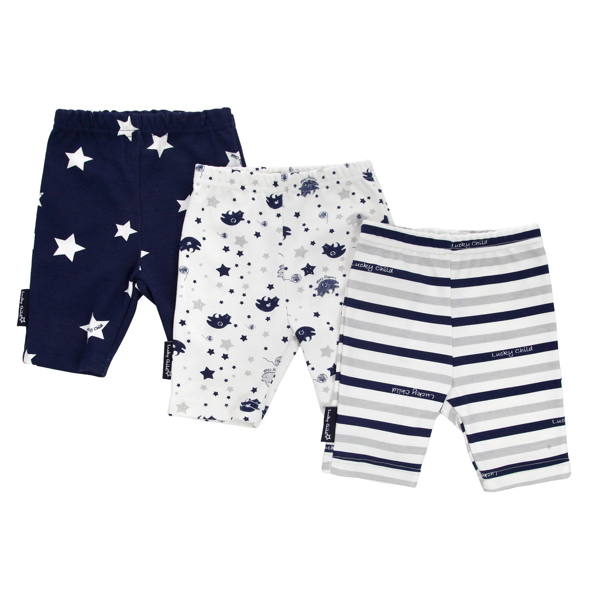 Шорты30-160 Шорты30-160Трикотажные детские шорты Lucky Child Котики идеально подойдут вашему ребенку для прогулок в летнее время. Изготовленные из натурального хлопка - интерлока, они необычайно мягкие и приятные на ощупь, не сковывают движения ребенка и позволяют коже дышать, не раздражают нежную кожу, обеспечивая наибольший комфорт. Шортики на талии имеют широкую эластичную резинку, благодаря чему они не сдавливают живот ребенка и не сползают. В комплект входят трое шортиков: одни оформлены принтом с изображением звездочек, другие - принтом с изображением звездочек и котиков и третьи - принтом в полоску и названием бренда. В таких шортах ребенок будет чувствовать себя комфортно, уютно и всегда будет в центре внимания!