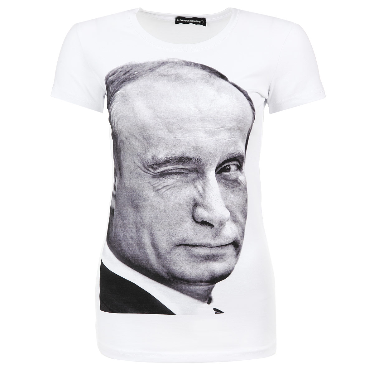 Футболка женская В.В. Путин подмигиваетВ.В. Путин подмигивает Футболка женская В.В. Путин подмигиваетВ.В. Путин подмигиваетСтильная женская футболка Alexander Konasov, выполненная из высококачественного мягкого хлопка с небольшим добавлением лайкры, обладает высокой теплопроводностью, воздухопроницаемостью и гигроскопичностью, позволяет коже дышать. Модель с короткими рукавами и круглым вырезом горловины спереди оформлена принтом с изображением портрета подмигивающего президента Путина. Эта футболка - идеальный вариант для создания эффектного образа. Все изделия бренда Alexander Konasov кроятся только по лекалам из высококачественной ткани, идеально сидят на фигуре, после стирки не деформируются.