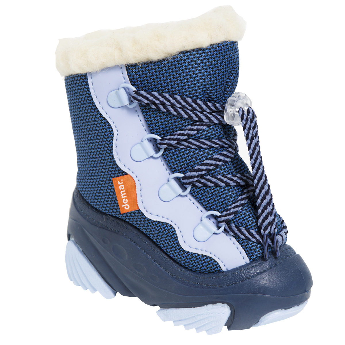 Дутики детские Snow Mar. 40174017 Дутики детские Snow Mar. 40174017Стильные дутики Snow Mar от Demar придутся по вкусу вашему ребенку. Верх модели выполнен из высококачественного текстиля и ПВХ. Подкладка и стелька из натуральной шерсти, сохранят ноги в тепле. Шнуровка обеспечивает более плотное прилегание модели на ноге. Подошва с рифлением обеспечит отличное сцепление с любыми поверхностями. Удобные дутики - необходимая вещь в гардеробе вашего ребенка.