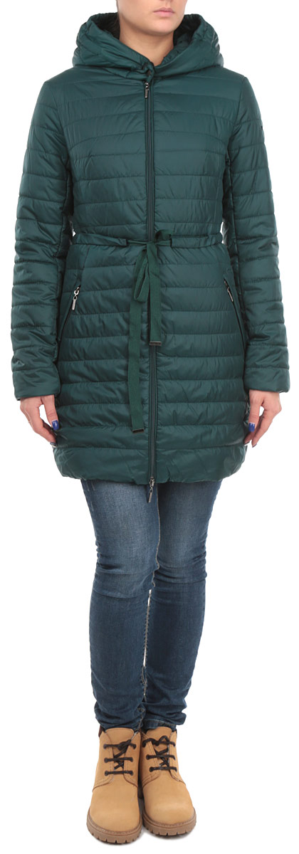 Куртка женская. B035518B035518_DARK NAVY Куртка женская. B035518B035518_DARK NAVYСтильная женская куртка Baon отлично подойдет для прохладной погоды. Модель приталенного силуэта с несъемным капюшоном и длинными рукавами застегивается на застежку-молнию по всей длине, в области шеи - на две металлические кнопки. Манжеты изделия дополнены эластичными резинками, препятствующими проникновению холодного воздуха. По линии талии модель дополнена вшитым текстильным поясом. Спереди модель дополнена двумя прорезными карманами на молнии. Эта модная куртка послужит отличным дополнением к вашему гардеробу.
