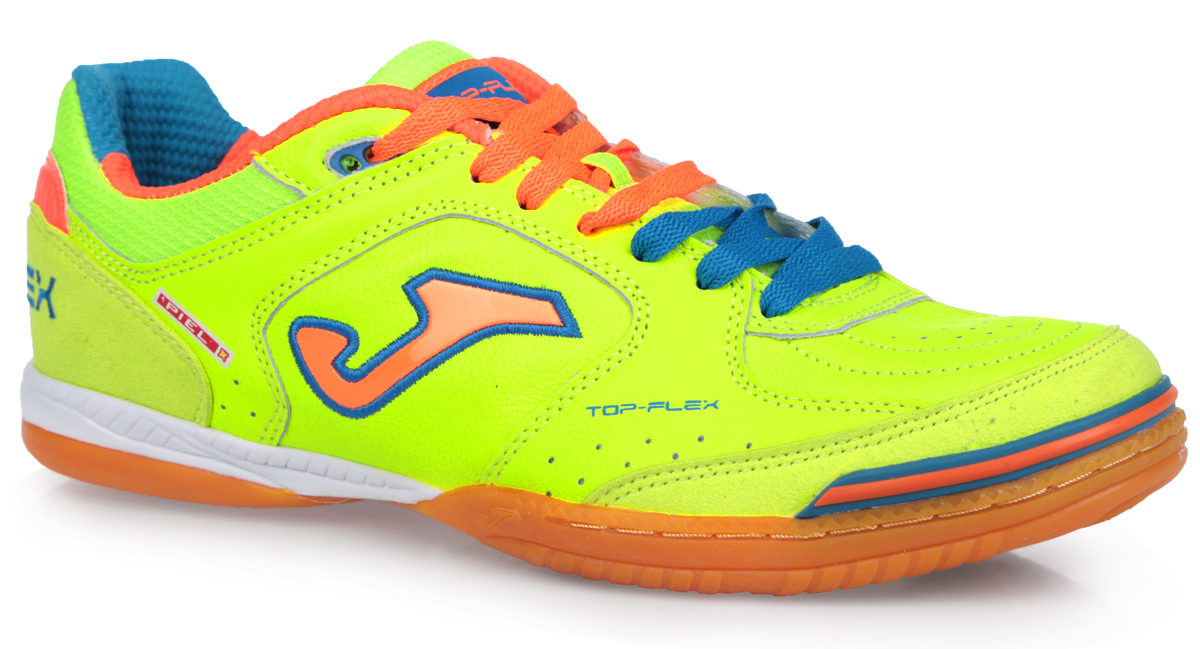 Кроссовки мужские Joma Top Flex. TOPS.411.PSTOPS.411.PS Кроссовки мужские Joma Top Flex. TOPS.411.PSTOPS.411.PSМужские кроссовки Top Flex от Joma предназначены для игры в футбол в зале. Верх выполнен из натуральной кожи со вставками из текстиля и натуральной замши и дополнен перфорацией. На языке и на заднике модель оформлена названием модели, по бокам - фирменным логотипом. Стелька из EVA с текстильной поверхностью обеспечивает комфорт во время игры. Двойная шнуровка контрастных цветов надежно фиксирует модель на ноге. Усиленный мыс и пяточная часть защищают ногу и уменьшают износ. Рельефный рисунок поверхности подошвы Non-Marking делают эту модель идеальным выбором для мастера футбола, который хочет выглядеть стильно и оригинально. Отличная поддержка стопы, обеспечение устойчивости и полного контроля мяча особенно важны для успеха в этом виде спорта, требующем стремительности и точности. В таких кроссовках вашим ногам будет комфортно и уютно.