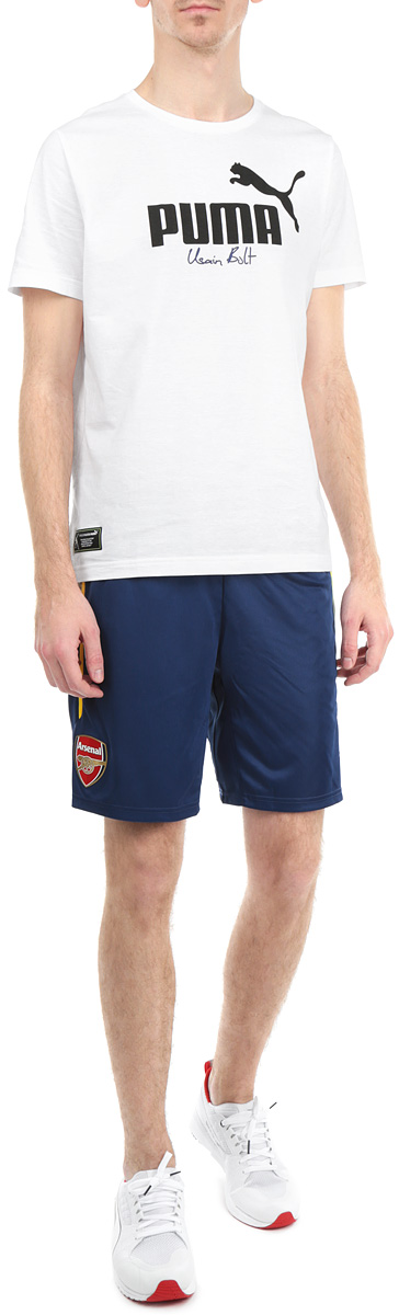 Шорты74646103 Шорты74646103Мужские шорты Puma AFC Replica станут отличным дополнением к вашему спортивному гардеробу. Шорты выполнены из высококачественного воздухопроницаемого материала, который великолепно отводит влагу от тела. Модель дополнена широкой эластичной резинкой на поясе и затягивается на шнурок-кулиску. Спереди изделие оформлено нашивкой с логотипом футбольного клуба Arsenal. Шорты оснащены внутренней вставкой в виде трусов-брифов. Эти модные шорты идеально подойдут для занятий спортом и бега. В них вы всегда будете чувствовать себя уверенно и комфортно.