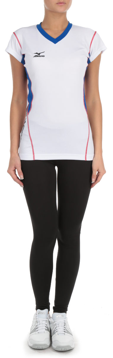 Футболка для волейбола женская Premium Womens Cap Sleeve. V2EA4701V2EA4701_01 Футболка для волейбола женская Premium Womens Cap Sleeve. V2EA4701V2EA4701_01Женская футболка для волейбола Mizuno Premium Womens Cap Sleeve, изготовленная из 100% полиэстера, необычайно мягкая и приятная на ощупь, не сковывает движения, не раздражает даже самую нежную и чувствительную кожу, обеспечивая наибольший комфорт. Футболка с V-образным вырезом горловины на груди оформлена небольшой вышивкой в виде логотипа бренда. Технология Dynamotion Fit обеспечивает лучшую посадку. Влаговыводящая ткань DryLite и плоские швы Blindstitch делают эту футболку удобной для занятия любимым видом спорта.