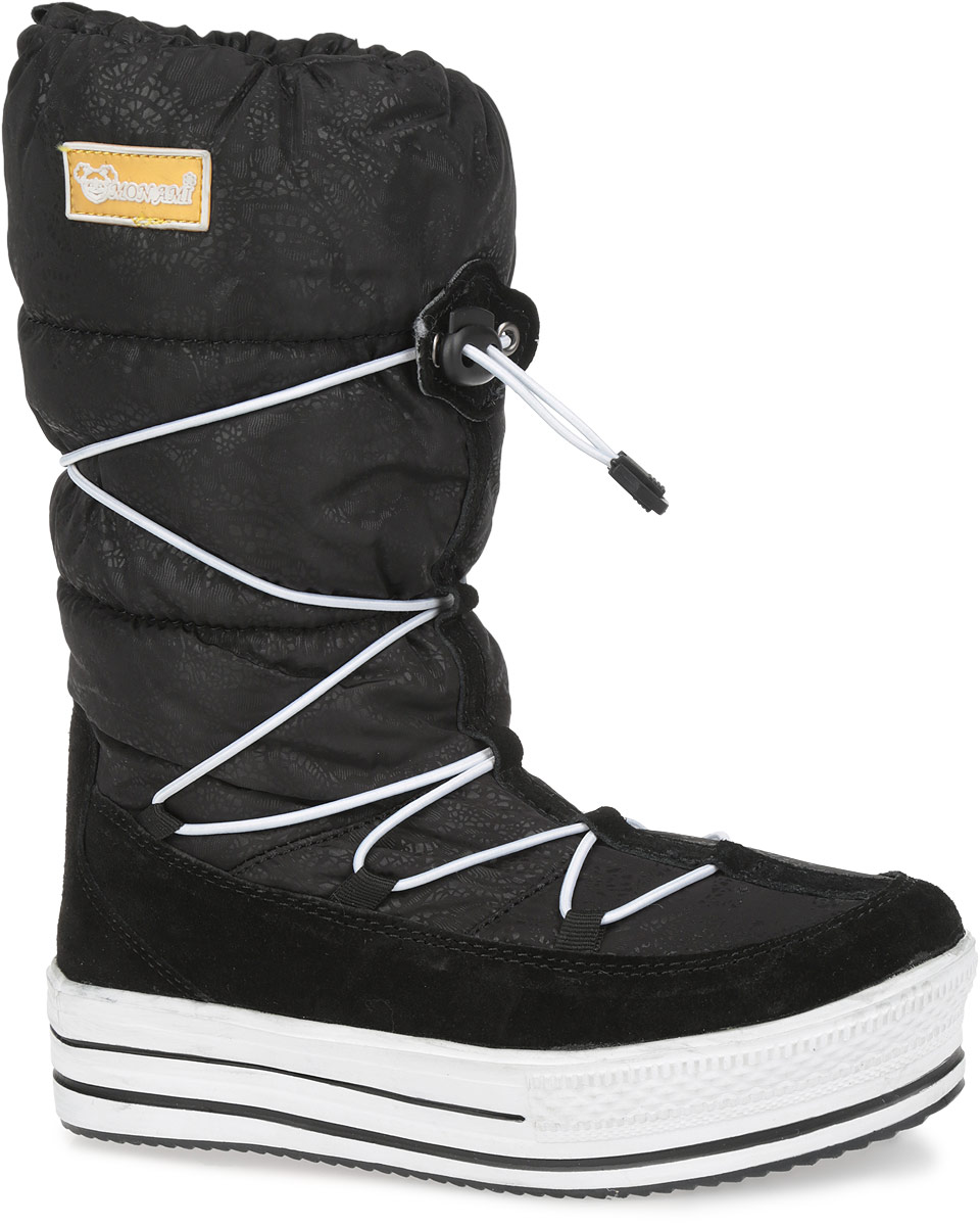Дутики женские. 32343234/BLACK Дутики женские. 32343234/BLACKПрактичные и удобные женские дутики от Mon Ami - отличный вариант на каждый день. Модель выполнена из комбинации текстиля, оформленного оригинальным рисунком, и натурального спилка. Верх изделия оформлен шнурком с фиксатором, который надежно фиксируют модель на ноге и регулируют объем. Подкладка и стелька, изготовленные из искусственного меха, согреют ноги в мороз и обеспечат уют. Сбоку дутики украшены нашивкой из ПВХ с логотипом бренда. Задник дополнен ярлычком для более удобного надевания обуви. Подошва из полимерного термопластичного материала - с противоскользящим рифлением. Удобные дутики придутся вам по душе.