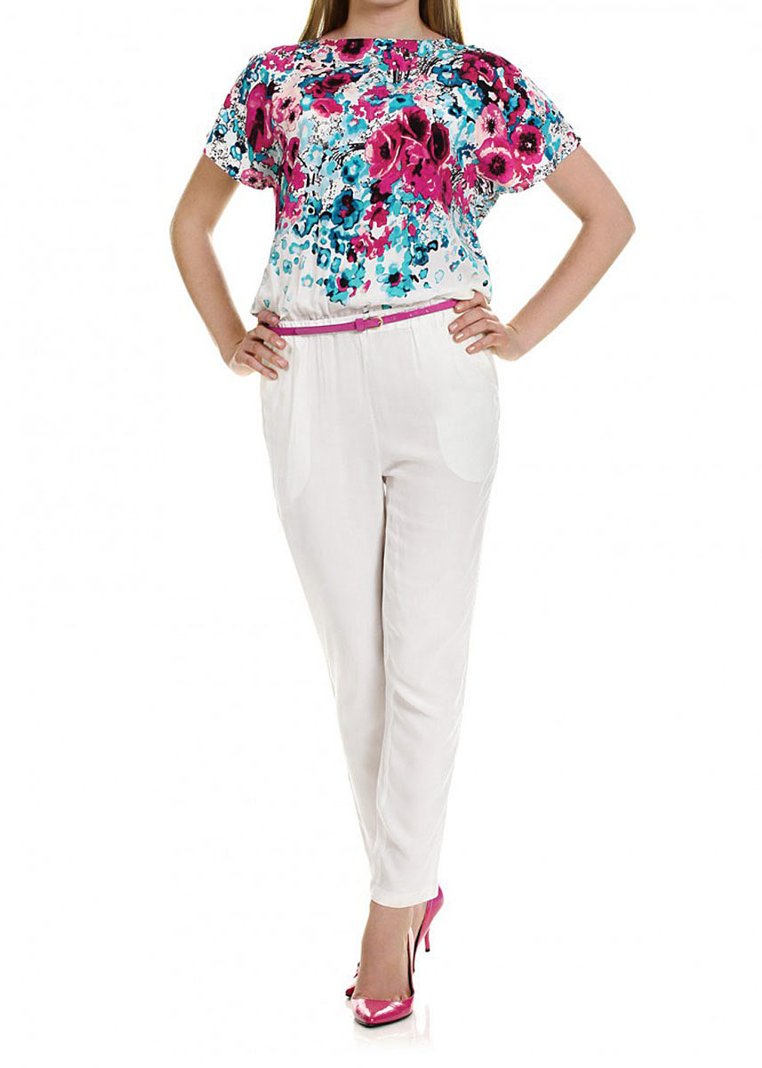 КомбинезонB495004_PALE MINT PRINTED КомбинезонB495004_PALE MINT PRINTEDМодный женский комбинезон Baon выполнен из высококачественного материала. Модель свободного кроя с круглым вырезом горловины застегивается при помощи застежки-молнии на спинке, и оснащена эластичной резинкой на талии. По бокам предусмотрены прорезные карманы. Комбинезон оформлен красочным цветочным принтом. В комплект входит тонкий ремень с металлической пряжкой, который прекрасно дополнит ваш образ. Такой комбинезон великолепно подчеркнет все достоинства вашей фигуры. Элегантный комбинезон - отличный выбор как на каждый день, так и для создания эффектного вечернего образа.