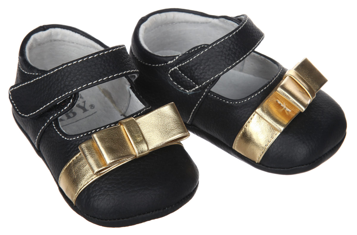 Пинетки54035 Пинетки54035Пинетки для девочки Hudson Baby Туфельки станут стильным дополнением к гардеробу малышки. Изделие выполнено из натуральной кожи. Модель застегивается с помощью удобного хлястика на липучке, который надежно фиксирует пинетки на ножке младенца. На стопе предусмотрен прорезиненный рельефный рисунок, благодаря которому ребенок не будет скользить. Изделие оформлено вставкой с бантом контрастного цвета. Мягкие, не сдавливающие ножку материалы делают модель практичной, комфортной и популярной. Такие пинетки - отличное решение для малышей и их родителей! Пинетки упакованы в коробку, идеальны для подарка.