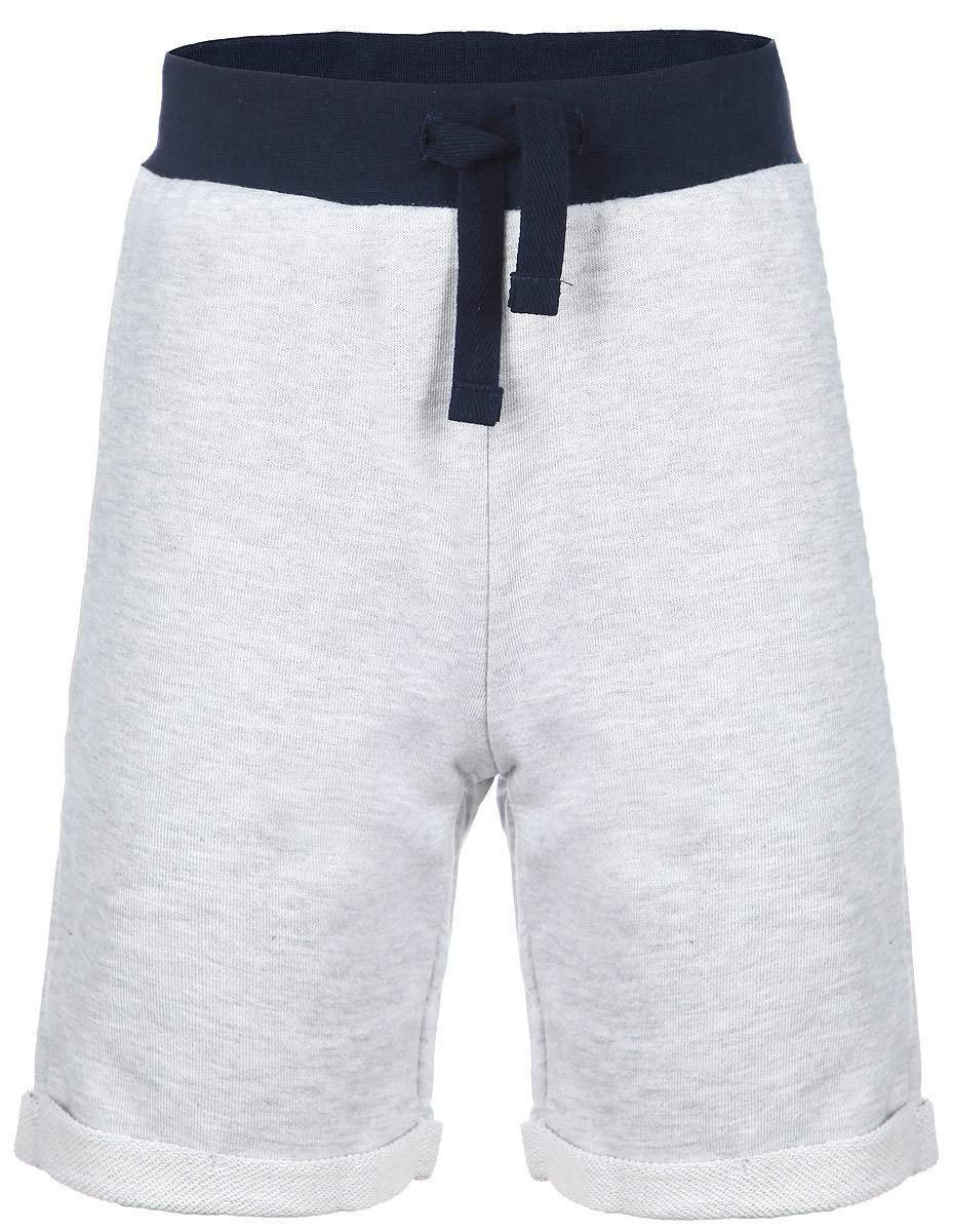 Шорты для мальчика. SHk-815/269-6181SHk-815/269-6181 Шорты для мальчика. SHk-815/269-6181SHk-815/269-6181Стильные шорты для мальчика Sela идеально подойдут вашему ребенку и станут отличным дополнением к детскому гардеробу. Шорты выполнены из хлопка с добавлением полиэстера, мягкие и приятные на ощупь, не сковывают движения и позволяют коже дышать, обеспечивая наибольший комфорт. Лицевая сторона изделия гладкая, изнаночная с небольшими петельками. Шорты на талии имеют широкую эластичную резинку, благодаря чему они не сдавливают животик ребенка. Спереди расположены два втачных кармана. Снизу модель дополнена декоративными отворотами. В таких шортах ваш маленький мужчина будет чувствовать себя комфортно, уютно и всегда будет в центре внимания!
