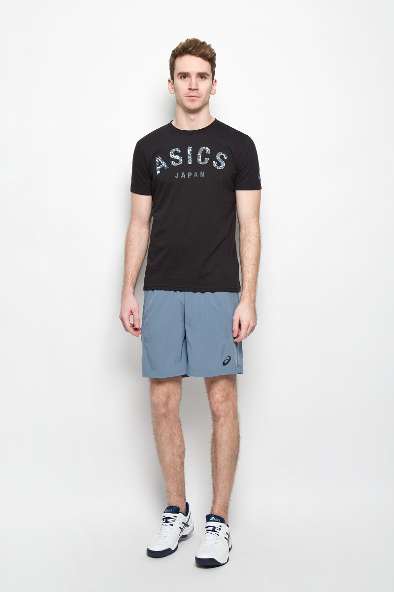 Шорты125136-0871 Шорты125136-0871Мужские шорты Asics Woven 7in станут отличным дополнением к вашему спортивному гардеробу. Они выполнены из полиэстера с применением технологии Motion Dry, удобно сидят и превосходно отводят влагу от тела, оставляя кожу сухой. Модель дополнена широкой эластичной резинкой на поясе, двумя боковыми карманами и небольшим внутренним кармашком. Объем талии регулируется при помощи шнурка-кулиски на поясе. Шорты украшены логотипом Asics. Мягкие легкие шорты помогут улучшить спортивные результаты. Идеальны для тренировок, пробежек и прогулок.