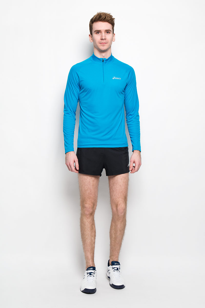 Шорты110412-0904 Шорты110412-0904Мужские шорты Asics Split станут отличным дополнением к вашему спортивному гардеробу. Они выполнены из полиэстера с применением технологии Motion Dry, удобно сидят и превосходно отводят влагу от тела, оставляя кожу сухой. Модель дополнена широкой эластичной резинкой на поясе и аккуратным кармашком на застежке-молнии. Объем талии регулируется при помощи шнурка-кулиски на поясе. Изделие оснащено несъемной внутренней вставкой в виде трусов-слипов. Шорты украшены светоотражающими элементами и логотипом Asics. Эти модные укороченные шорты идеально подойдут для бега и других спортивных упражнений. В них вы всегда будете чувствовать себя уверенно и комфортно.