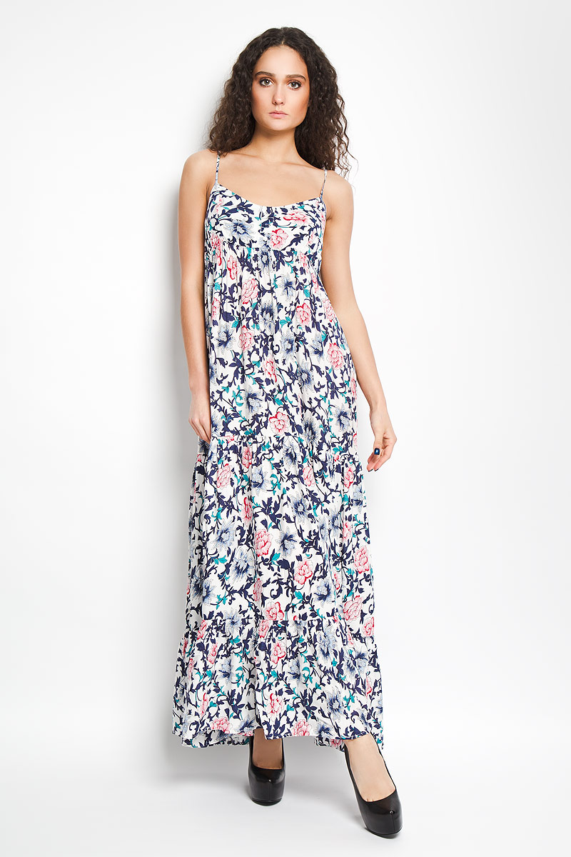Сарафан. 13504-1/DN13504-1/DN_navy flowers Сарафан. 13504-1/DN13504-1/DN_navy flowersОчаровательный летний сарафан F5 изготовлен для самых стильных и ярких женщин. Материал очень нежный и приятный на ощупь. Модель на тонких бретельках. Грудь украшена пуговками и оснащена эластичной резинкой. Сарафан в пол не сковывает движения и дарит комфорт. Лаконичность дизайна, актуальная длина и качественная ткань позволят вам чувствовать себя комфортно и легко даже в самые жаркие дни лета.