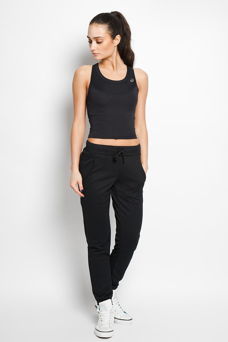 Топ129952-0904 Топ129952-0904Функциональный топ-бра Asics Layering Top, выполненный из влагоотводящего эластичного материала, идеально подойдет для активного отдыха и занятий фитнесом. Материал очень мягкий и приятный на ощупь, хорошо вентилируется. Модель на широких бретелях с круглым вырезом горловины и спинкой-борцовкой прекрасно повторяет контуры тела и не сковывает движений. Нижний край изделия дополнен широкой эластичной резинкой. Комфортные плоские швы не натирают кожу даже при самом интенсивном беге. Сетчатые вставки спереди и сзади дарят прохладу. Плотно прилегающий топ можно носить под футболкой или курткой или как самостоятельный яркий предмет экипировки. Такая модель подарит вам комфорт в течение дня и станет отличным дополнением к вашему гардеробу.