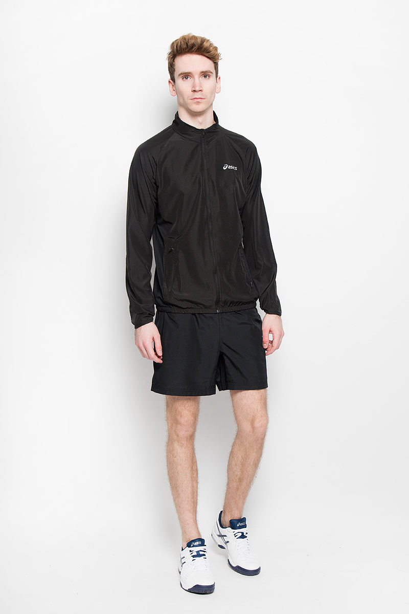 Ветровка110411-8133 Ветровка110411-8133Стильная мужская ветровка Asics Woven с воротником-стойкой застегивается на застежку-молнию с защитой подбородка. Технология Motion Protect защитит вас от ветра и поможет сконцентрироваться на тренировке. Эластичные вставки по бокам обеспечат свободу движений во время тренировки и превосходную терморегуляцию и воздухообмен. По бокам распложены прорезные карманы на застежках-молниях. Светоотражающие элементы не оставят вас незамеченными в темное время суток. В этой ветровке вы будете чувствовать себя уверенно и комфортно.
