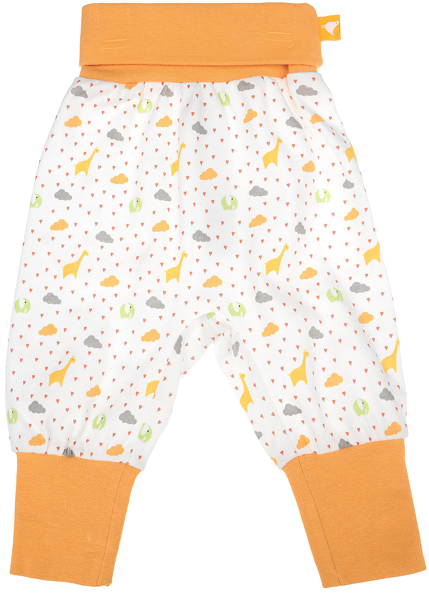 Штанишкиbd12001 Штанишкиbd12001Штанишки на широком поясе Babydays It Rains Love послужат идеальным дополнением к гардеробу вашего ребенка. Они изготовлены из натурального хлопка, необычайно мягкие и приятные на ощупь, не сковывают движения и хорошо пропускают воздух, не раздражают нежную и чувствительную кожу младенца. Модель с регулируемой длиной имеет свободный крой. Мягкие эластичные манжеты и пояс обеспечивают безупречную посадку. Изделие оформлено оригинальным принтом. Штанишки идеально подходят для ношения с подгузником и без него. В них вашему крохе будет удобно и комфортно.