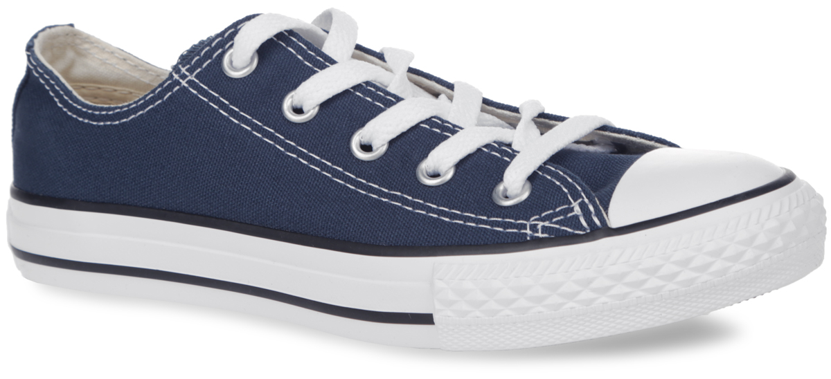 Кеды детские YTHS Chuck Taylor All Star OX. 3J233J236SS16 Кеды детские YTHS Chuck Taylor All Star OX. 3J233J236SS16Классические детские кеды YTHS Chuck Taylor All Star OX от Converse придутся по душе вашему ребенку! Модель выполнена из плотного текстиля и оформлена контрастной прострочкой, на одной из боковых сторон - металлическими люверсами, на подошве - прорезиненной накладкой и контрастными полосками. Мыс изделия дополнен классической для кед прорезиненной вставкой. Классическая шнуровка обеспечивает надежную фиксацию обуви на ноге. Стелька из материала EVA с текстильной поверхностью комфортна при движении. Резиновая рельефная подошва обеспечивает идеальное сцепление с различными поверхностями. Модные и практичные кеды - основа гардероба каждого ребенка.