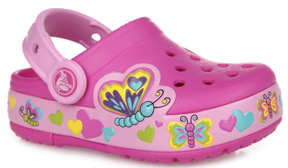 Сабо для девочки Butterfly. 15685-6L415685-6L4 Сабо для девочки Butterfly. 15685-6L415685-6L4Чудесные сабо для девочки Crocs Butterfly покорят вашу малышку с первого взгляда! Обувь невероятно легкая, мягкая и удобная благодаря материалу Croslite. Сабо декорированы объемными изображениями бабочек и сердечек. Вентиляционные отверстия на мысе предназначены для свободного доступа воздуха. Под воздействием температуры тела принимают форму стопы. Бактериостатичны - материал Croslite препятствует появлению неприятных запахов и легок в уходе: быстро сохнет и не оставляет следов на любых поверхностях. Анатомическая стелька с массажными линиями для стимуляции кровообращения и дополнительного комфорта. Пяточный ремешок для фиксации стопы при ходьбе. Отверстия в пяточном ремешке можно использовать для украшения аксессуарами Jibbitz. Рифление на подошве гарантирует идеальное сцепление с любой поверхностью. Встроенные светодиоды по периметру модели мерцают разноцветными огоньками при каждом шаге! Такие сабо - отличное решение для каждодневного использования!