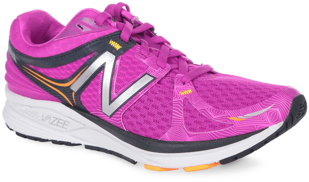 Кроссовки для бега женские Vazee Prism. WPRSMPBWPRSMPB Кроссовки для бега женские Vazee Prism. WPRSMPBWPRSMPBСтильные женские кроссовки от New Balance придутся по душе быстрым бегуньям, желающих чувствовать динамику и умеренную поддержку стопы во время бега. Верх модели, выполненный из текстиля, дополнен вставками из искусственной кожи и искусственных материалов. По бокам обувь оформлена декоративными элементами в виде фирменного логотипа бренда, на язычке - фирменной нашивкой, по бокам и мысе - оригинальным принтом. Классическая шнуровка надежно зафиксирует изделие на ноге. Мягкая верхняя часть и подкладка, изготовленная из текстиля, гарантируют уют и предотвращают натирание. Стелька из материала EVA с текстильной поверхностью обеспечивает комфорт. Технология Revlite в подошве, которая на 30% легче обычных аналогов из EVA материала, обеспечивает легкий вес без минимизации конструкции. Подошва оснащена рифлением для лучшей сцепки с поверхностями. Удобные кроссовки займут достойное место среди коллекции вашей обуви.
