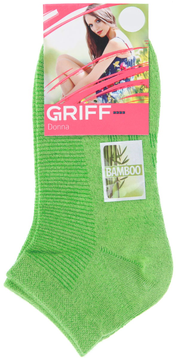 НоскиD4U5 НоскиD4U5Женские укороченные носки Griff изготовлены из высококачественного сырья. Однотонные носки очень мягкие на ощупь, а широкая резинка плотно облегает ногу, не сдавливая ее, благодаря чему вам будет комфортно и удобно. Усиленная пятка и мысок обеспечивают надежность и долговечность.